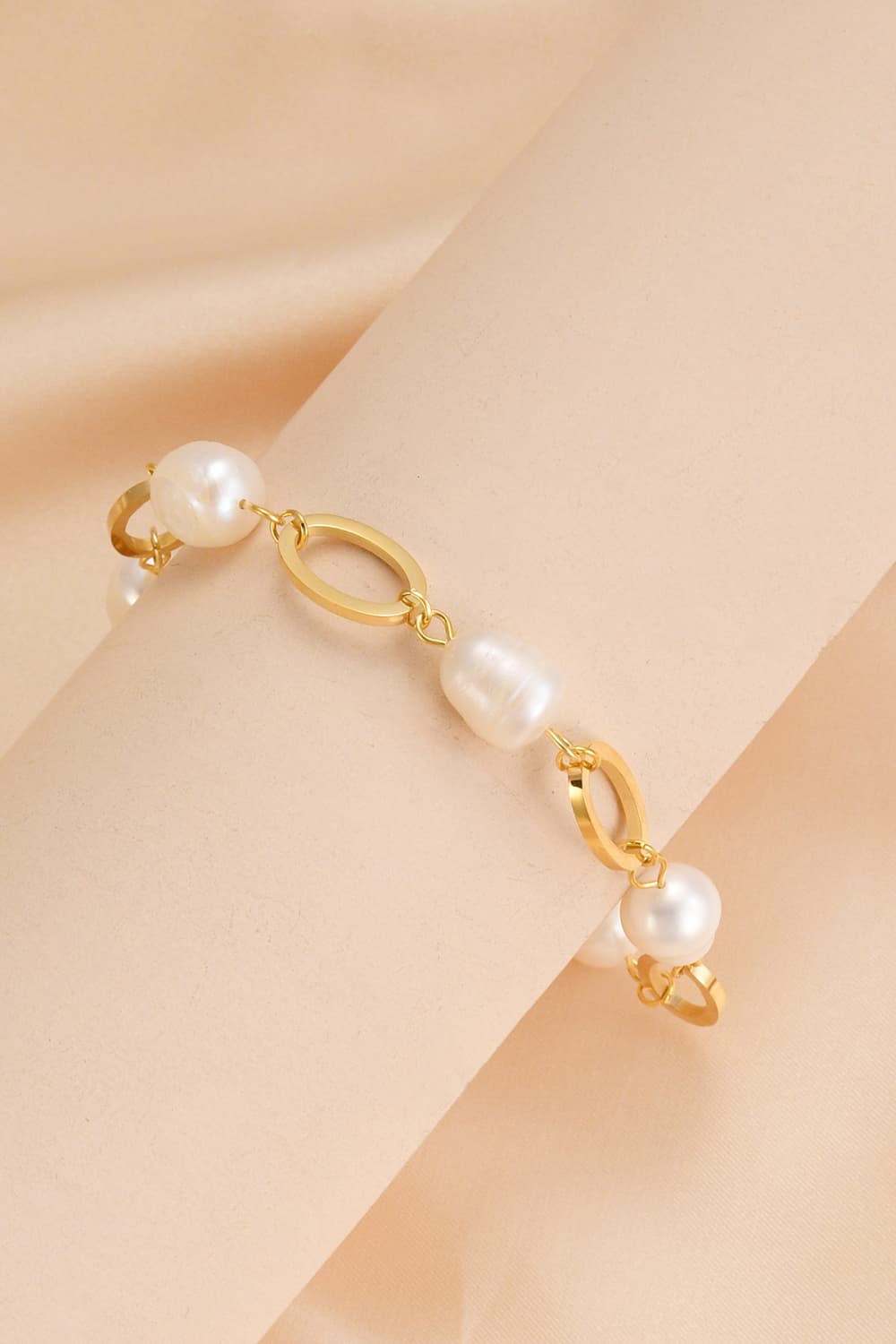 14K Gold-plated Lobster Closure Freshwater Pearl Bracelet